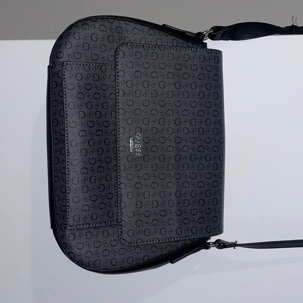 Slightly used Guess Bag.